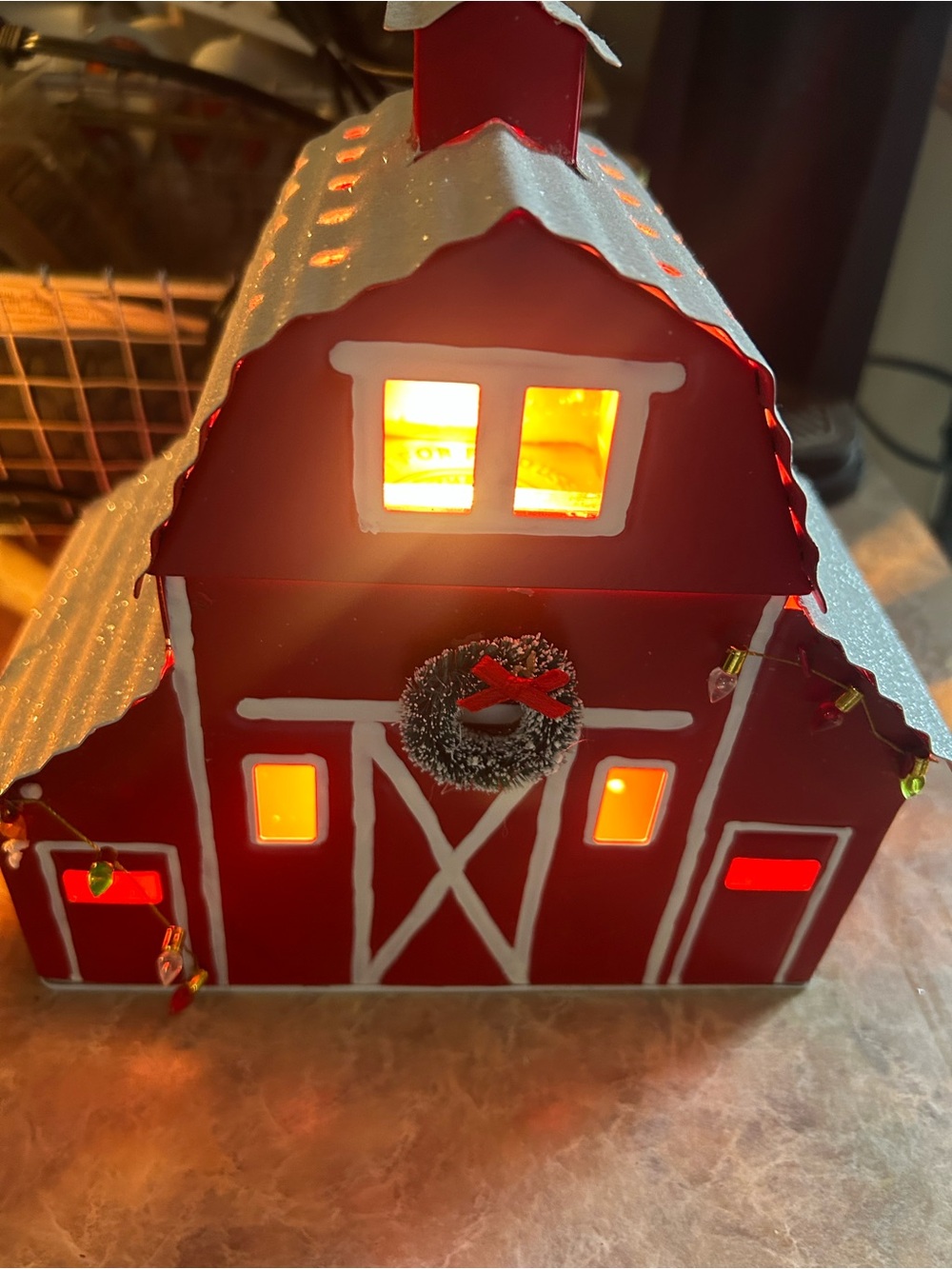 Scentsy Country Christmas Red Barn wax warmer in original box